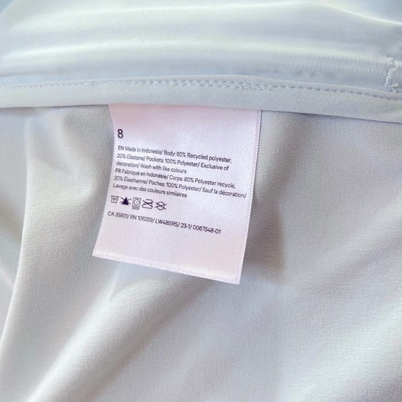 Like new Lululemon mist over windbreaker jacket - Picture 11 of 12